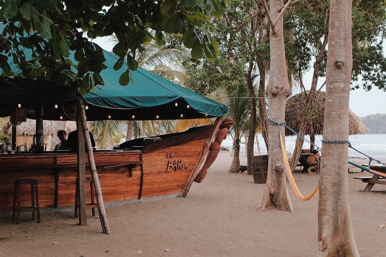 La Barca beach bar